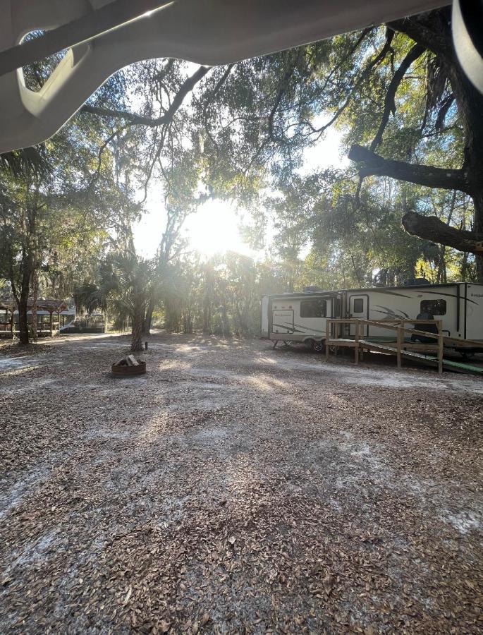 Sunrise Hideaway Hotel Crystal River Exterior photo